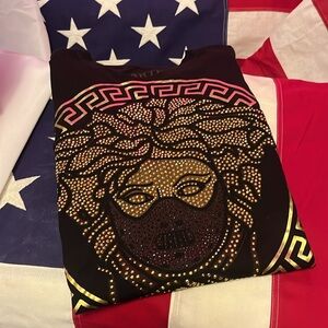 Cartel Like New Black and Gold Beaded Decorative T-Shirt